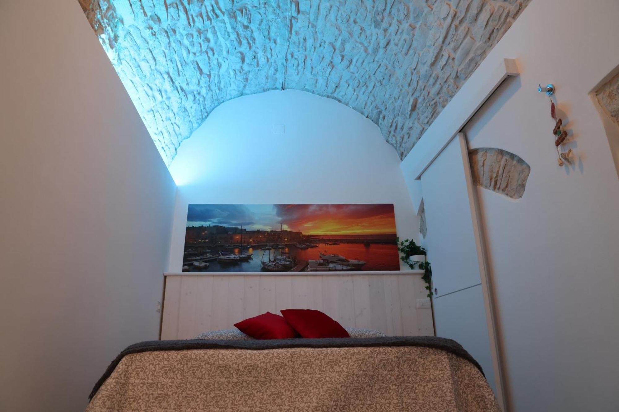 Room 20 - Piccola Camera In Pietra Bianca Джовинацо Екстериор снимка